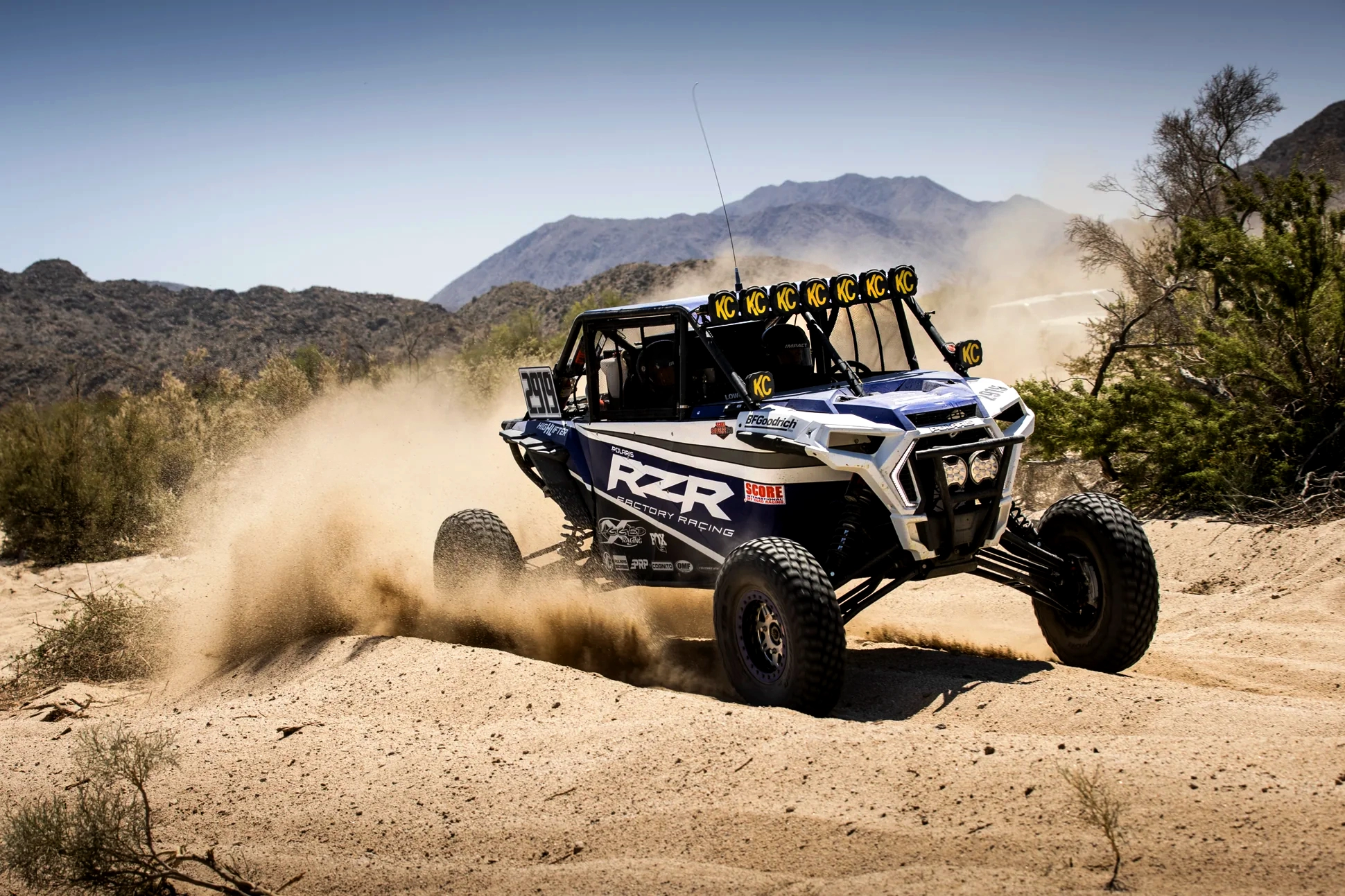 FOX FACTORY RACING | POLARIS RZR PRO UTV BAJA 1000 DESERT RACING